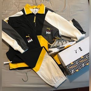 Size L jogger suit size 11 shoe puma